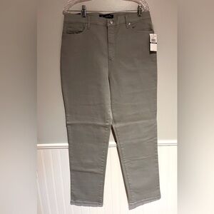 Gloria Vanderbilt Grey AMANDA Heritage Fit Tapered Leg Jeans Size 14 NWT